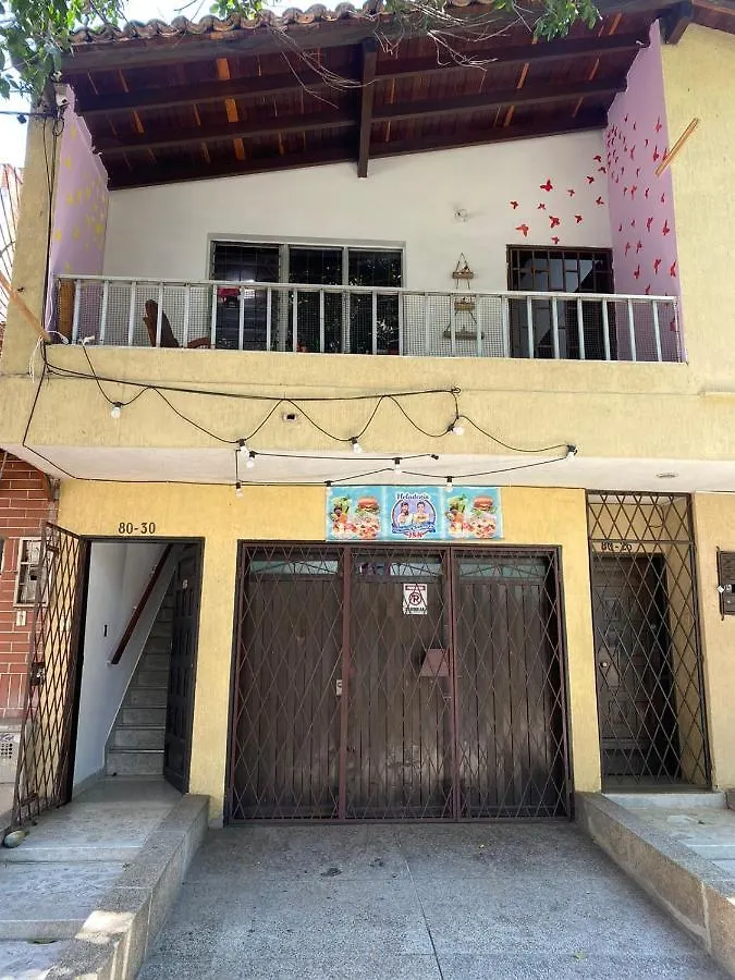Hostel Urban City Medellín Pensión