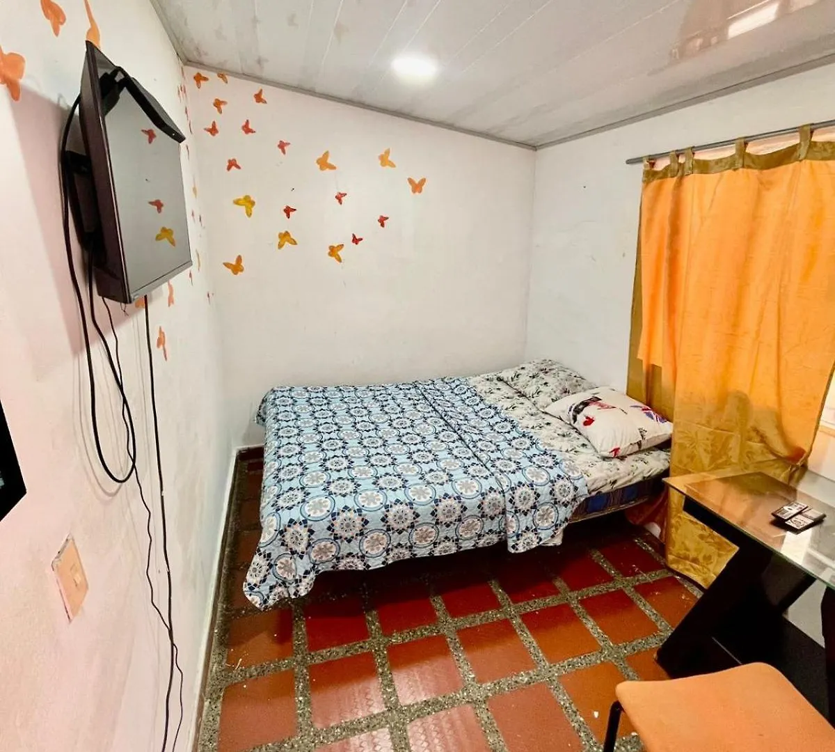 Pensión Hostel Urban City Medellín