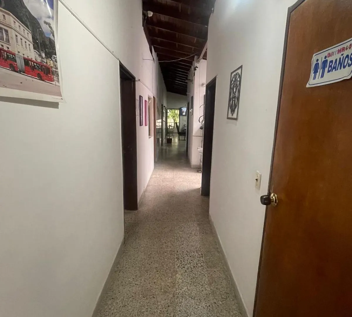 Pensión Hostel Urban City Medellín Colombia
